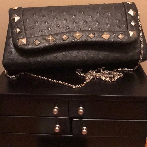 Black detailed clutch - Picture 2 of 2